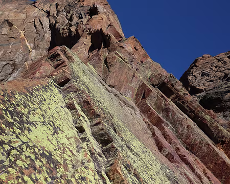013 Une arête qui s’escalade sur son flanc droit