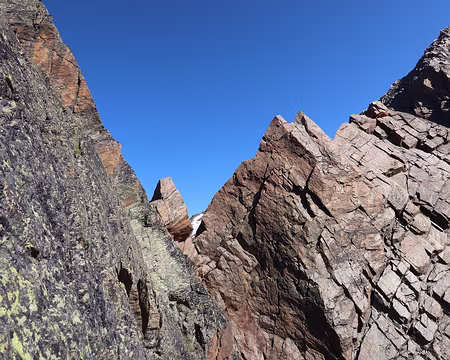 030 La traversée sud-ouest - nord-est, AD, qui sera suivie depuis le sommet du Jegigrat