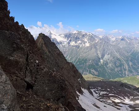 031 Les névés qui seront parcourus à la descente