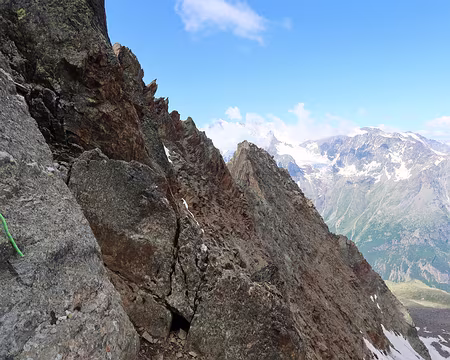 033 Du relais, les Alpes Pennines