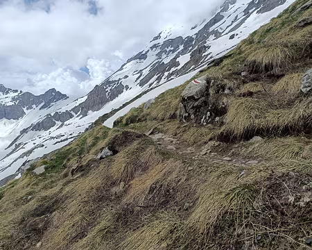 018 Le départ du refuge des Dents du Midi s’est fait à 6h15.