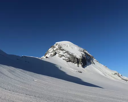 010 Le Ciarforon, 3642 m. Arête nord et face nord