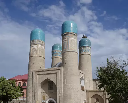 Tchor Minor (quatre minarets en tadjik), porte d'une madrasa de 1807, disparue.
