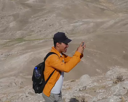 Notre guide, Javohir, dit Java.