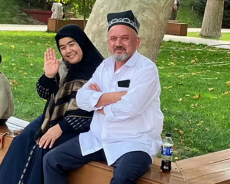 Couple devantr le Registan (YD)