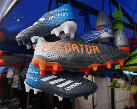 Au bazar de Khomtepa, Margilan.