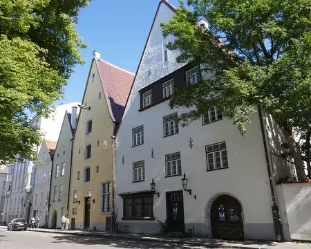 Les 3 sœurs, 3 maisons de la première moitié du XVe siècle.