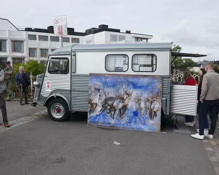 Une ancienne camionnette Citroën !