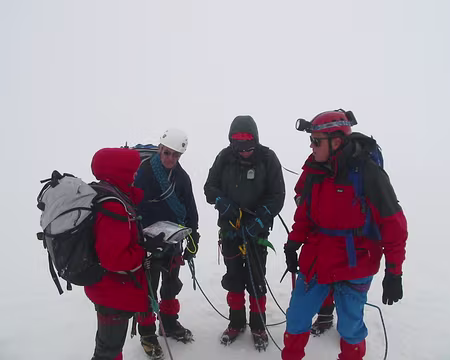 0019 Sur les glaciers de la Vanoise, dans les nuages : c'est par où le chemin ?