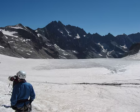 0015 Redescente du Glacier Blanc, vue sur la Montagne des Agneaux (3664m)