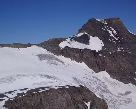 25 On aperçoit ceux d'en face arriver à la Selle de l'Albaron.