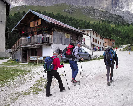 17 Montée au refuge Albert 1° Cattinaccio