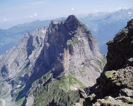 047 Un caractère dolomitique très prononcé depuis que nous sommes dans le calcaire.
