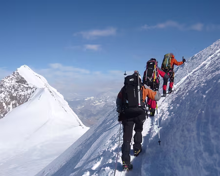Mont Rose 236 Tout d'abord la LudwigSpitze (4272 m)