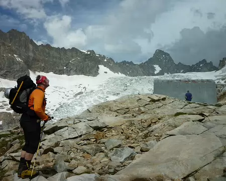 P1020930 J3: Arrivée au bivouc Fiorio