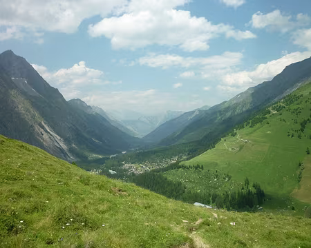 P1030008 J4: La fouly