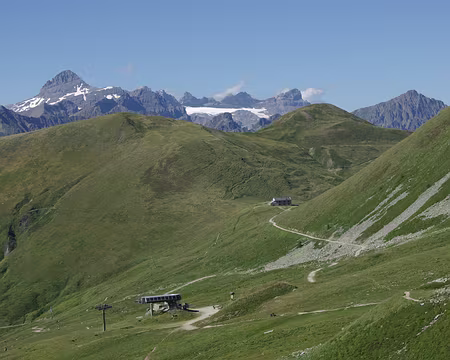 Le col de Balme ; sans doute au fond le glacier des Fonds Le col de Balme ; sans doute au fond le glacier des Fonds