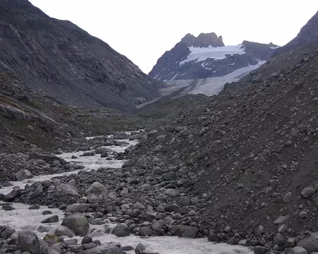 L'« inoubliable » glacier d'Otemma (et dans l'axe le petit mont Collon) L'« inoubliable » glacier d'Otemma (et dans l'axe le petit mont Collon)