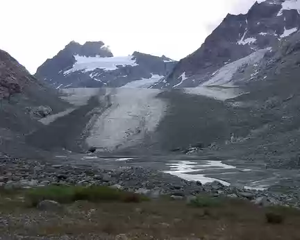 L'« inoubliable » glacier d'Otemma (et dans l'axe le petit mont Collon) L'« inoubliable » glacier d'Otemma (et dans l'axe le petit mont Collon)