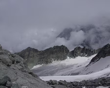 Près de la cabane des Vignettes Près de la cabane des Vignettes