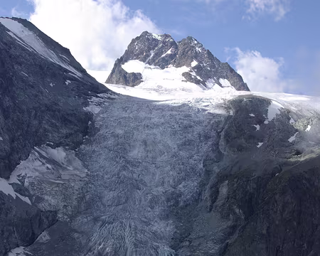 Le bas glacier d'Arolla et le petit mont Collon vus depuis les plans de Bertol Le bas glacier d'Arolla et le petit mont Collon vus depuis les plans de Bertol