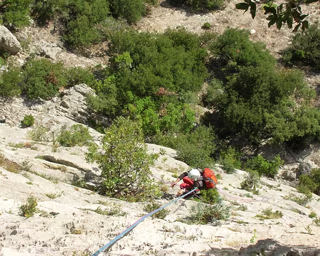 PXL013 Jean-François fait du tricot