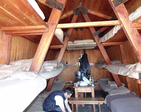 PXL010 A l'intérieur du bivouac