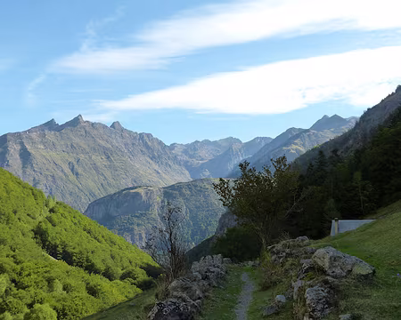 Le Pic d'Ardiden (2988m) depuis Luz-St-Sauveur Le Pic d’Ardiden fait partie des grands pics pyrénéens.