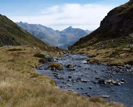 Le Pic d'Ardiden (2988m) depuis Luz-St-Sauveur Le Pic d’Ardiden fait partie des grands pics pyrénéens.