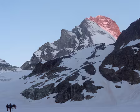 PXL014 levé de soleil sur la Dent Blanche