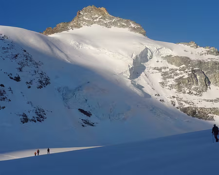 PXL017 la Pointe de Zinal comme objectif de la journée