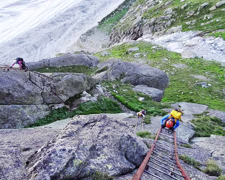 PXL026 En route vers le refuge du Couvercle par le sentier des balcons; encore des échelles !!