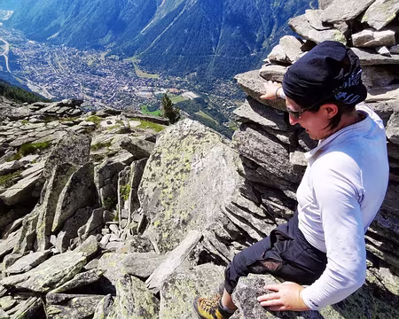 PXL064 Retour à la civilisation, vue sur Chamonix depuis le Signal Forbes entre le Montenvers et le Plan de l'Aiguille