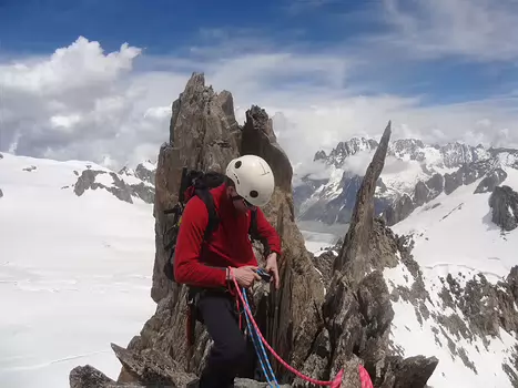 2014-06 Aiguilles d Entrèves Florence M, détail sortie