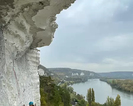 WhatsApp Image 2025-10-19 at 18.48.57