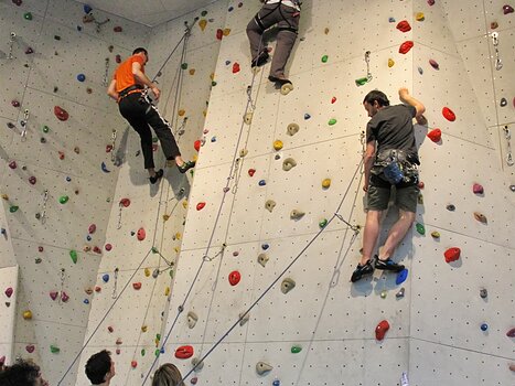 2013-05 Mur Marie Paradis Carlos A, détail sortie