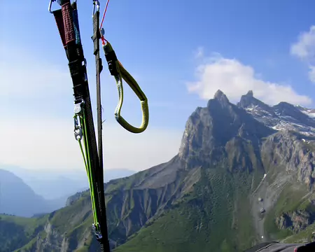 16 ...derrière, vue sur l'aiguille de Varan...