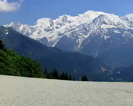 27 Panorama devant le décollage de Plaine-Joux : le massif du Mont-Blanc.