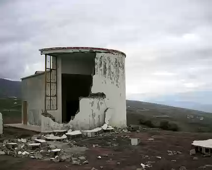 13 Site à soaring de Fasnia. Au sommet, une chapelle détruite par la dernière tempête.