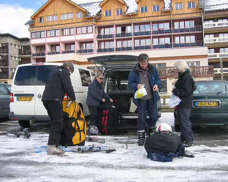 01 Samedi matin, arrivée sur le parking de La Toussuire