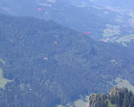 02 Un certain nombre de voiles en l'air : c'est bon signe, les conditions sont bonnes.