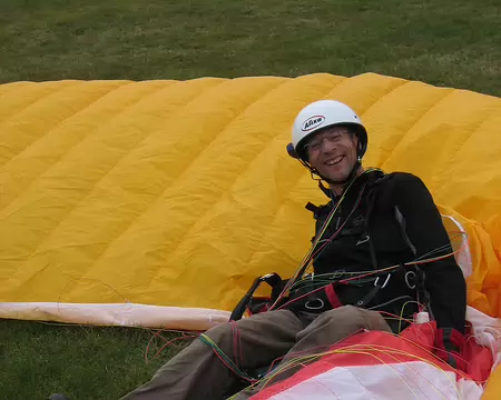 10 Eric a été rattrappé par son aile.