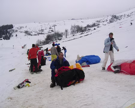 02 ... mais les nuages sont hauts, et ne nous empêchent pas de décoller.