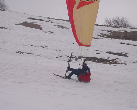 09z376 Atterrissage très stylé d'Eric.