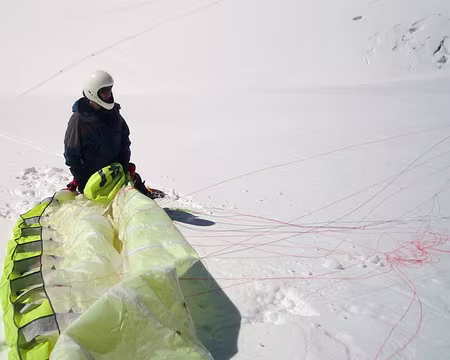24 Des rafales à 25 kmh nous obligent à tenir fermement les voiles.