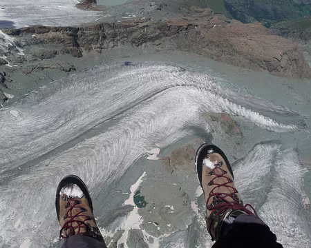 28 Survol des glaciers, impressionant !