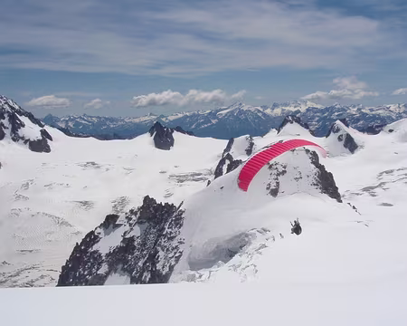 024 Nous glissons vers la Vallée Blanche.