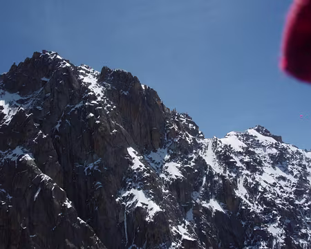 029 Les autres survoleront le Glacier du Tacul et la Mer de Glace.