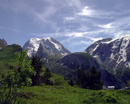 0005 Aiguille de la Vanoise (gche) et Moriond (dte)