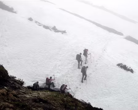 024 Attention à la marche, il y a un cours d'eau en des sous! (CC)